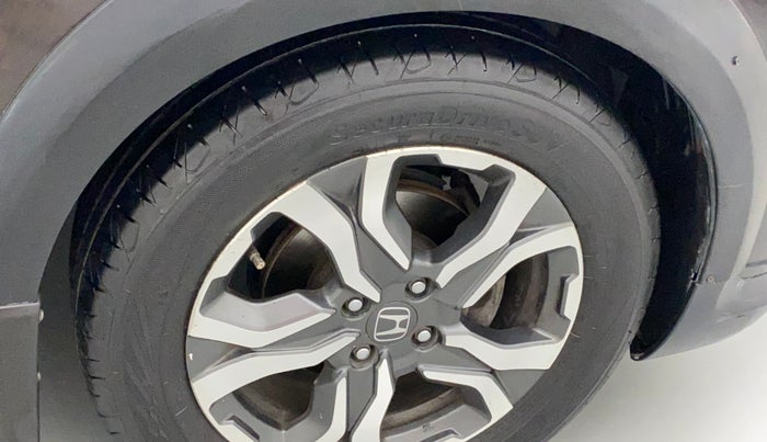 2017 Honda WR-V 1.5L I-DTEC VX MT, Diesel, Manual, 1,06,245 km, Right fender - Cladding has minor damage