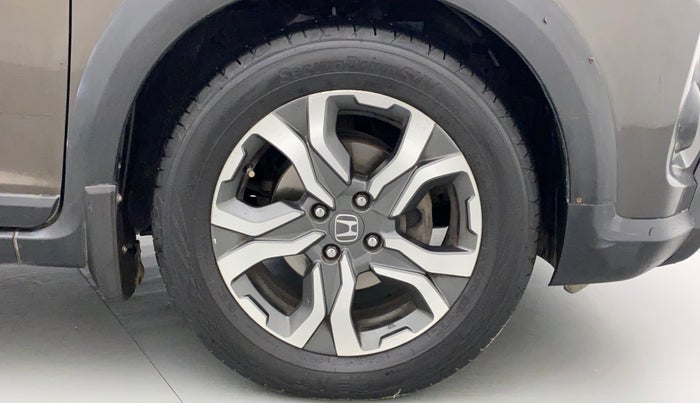 2017 Honda WR-V 1.5L I-DTEC VX MT, Diesel, Manual, 1,06,245 km, Right Front Wheel
