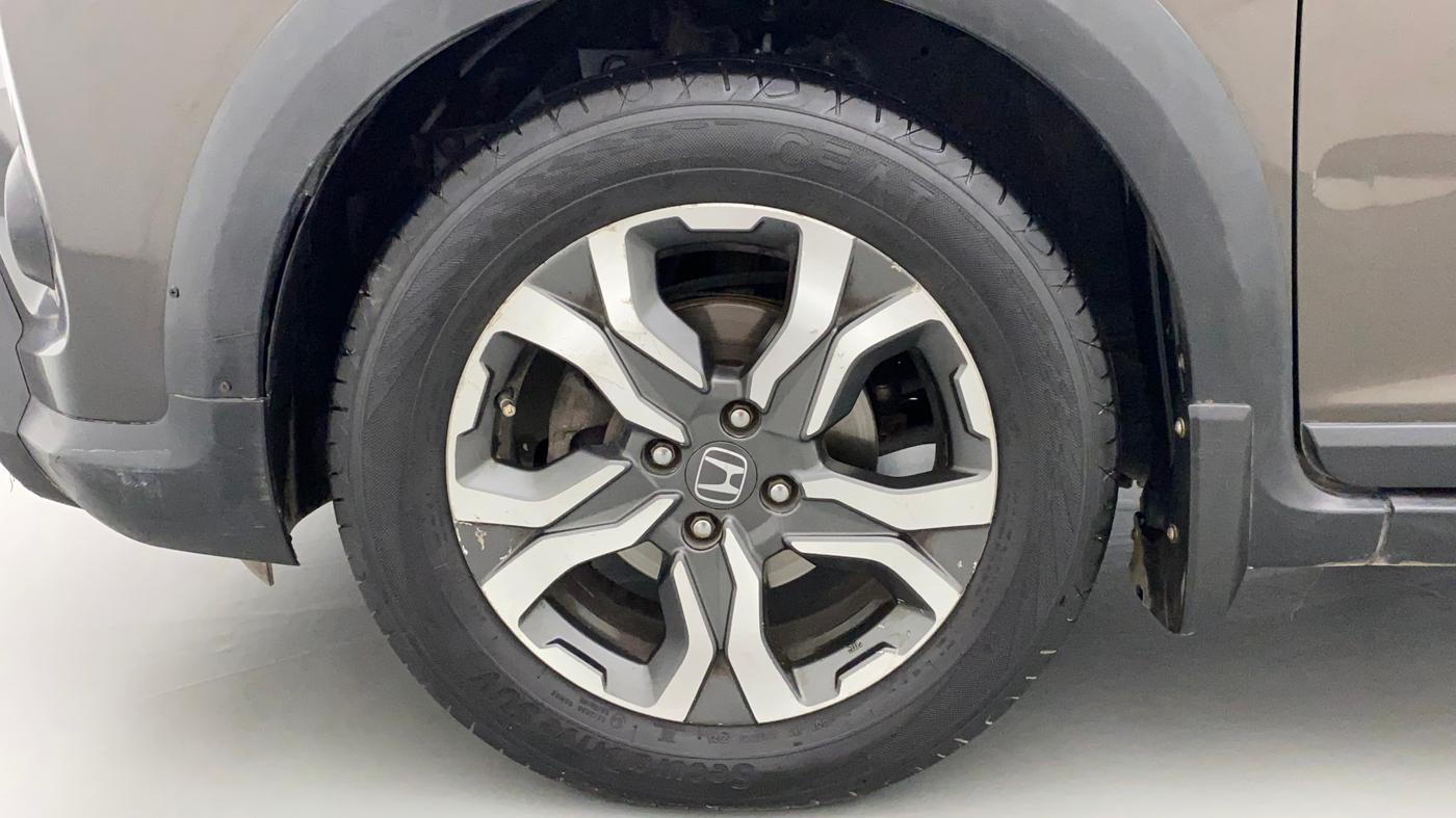 2017 Honda WR-V 1.5L I-DTEC VX MT, Diesel, Manual, 1,06,245 km, Left Front Wheel