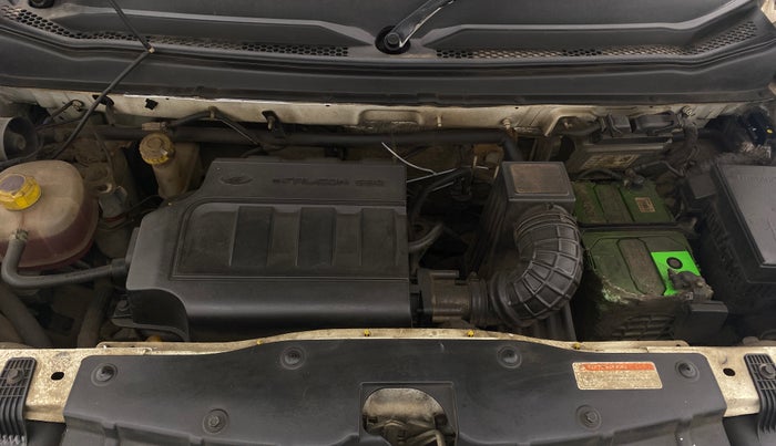 2016 Mahindra Kuv100 K8 6 STR, Petrol, Manual, 16,141 km, Open Bonet