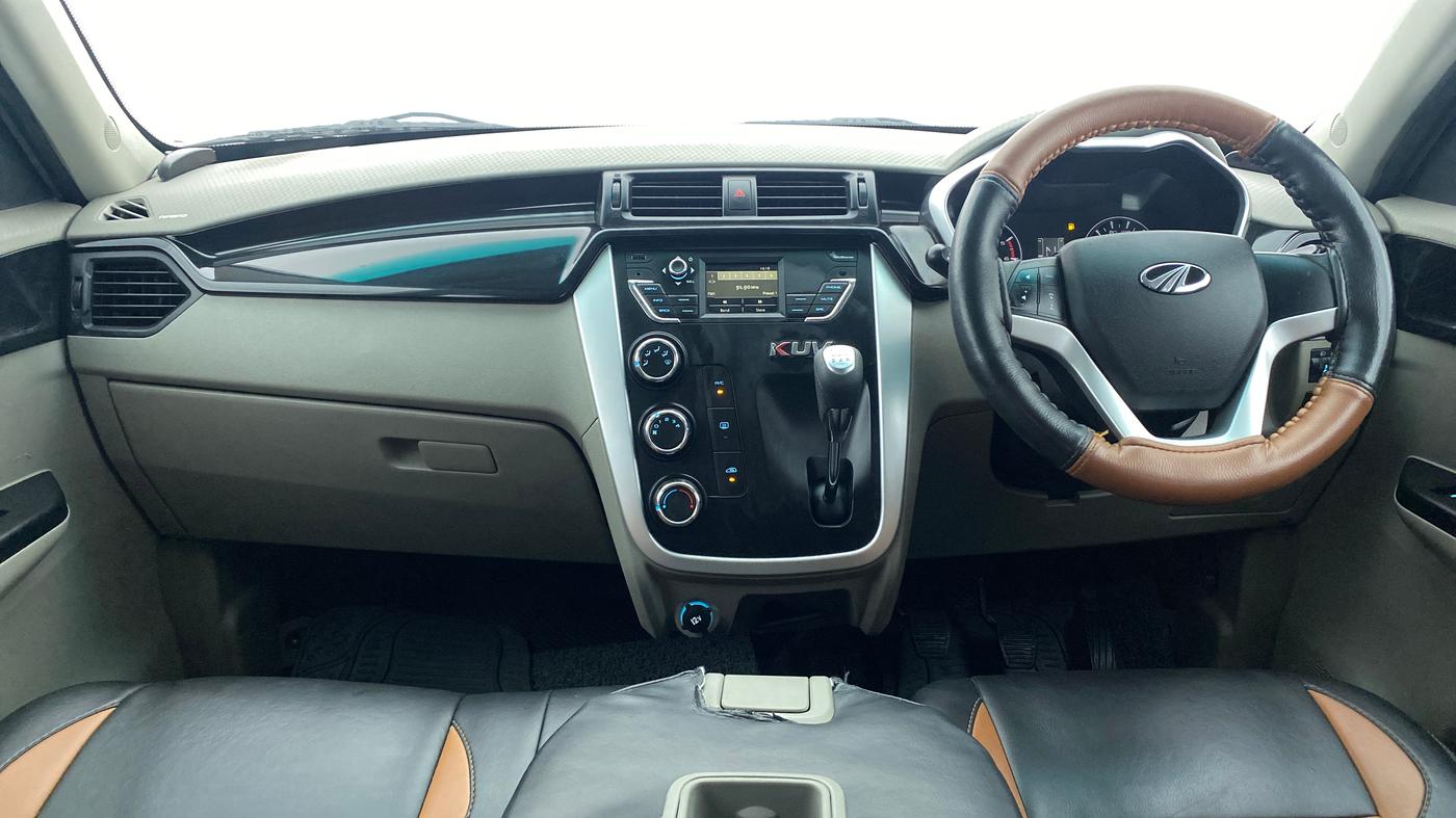 2016 Mahindra Kuv100 K8 6 STR, Petrol, Manual, 16,141 km, Dashboard
