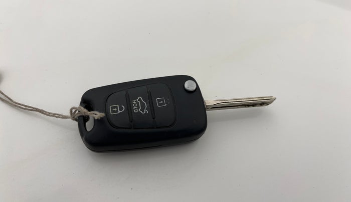 2013 Hyundai Sonata 2.4 GDI MT, Petrol, Manual, 61,158 km, Key Close Up