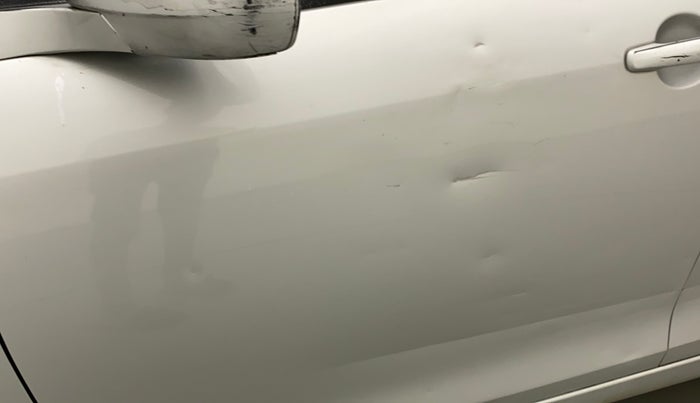 2011 Maruti Swift LXI, Petrol, Manual, 52,400 km, Front passenger door - Slightly dented