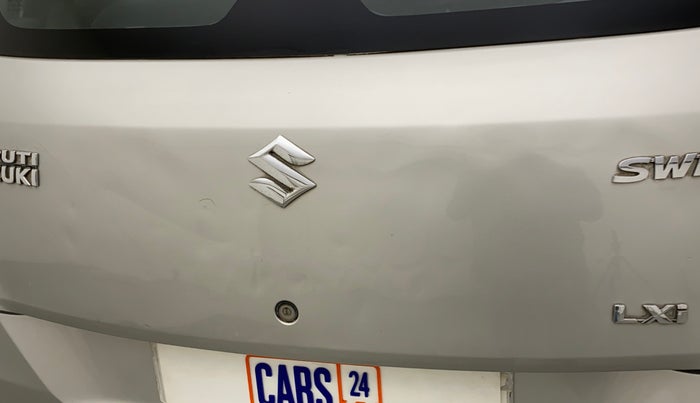 2011 Maruti Swift LXI, Petrol, Manual, 52,400 km, Dicky (Boot door) - Slightly dented