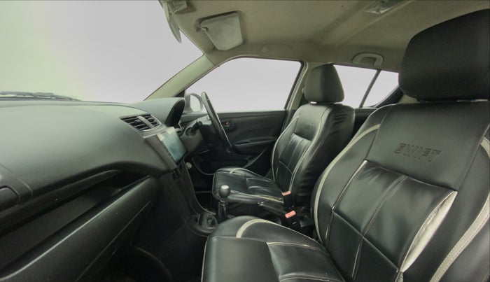 2011 Maruti Swift LXI, Petrol, Manual, 52,400 km, Right Side Front Door Cabin