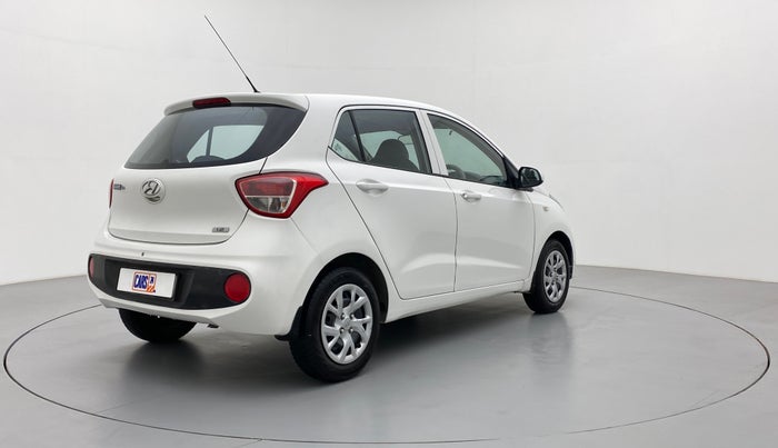 2017 Hyundai Grand i10 MAGNA 1.2 KAPPA VTVT, Petrol, Manual, 70,190 km, Right Back Diagonal