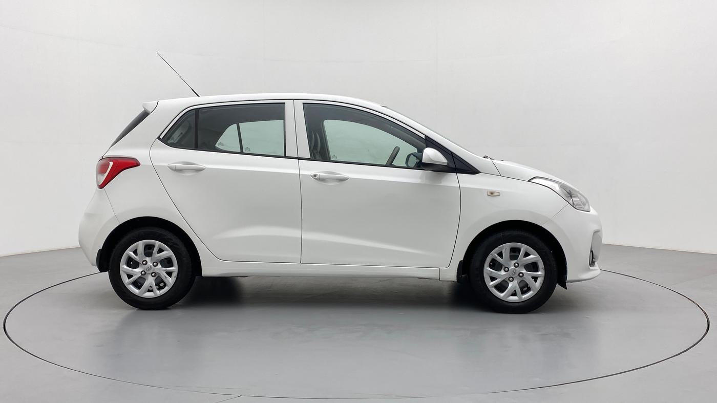 2017 Hyundai Grand i10 MAGNA 1.2 KAPPA VTVT, Petrol, Manual, 70,190 km, Right Side View