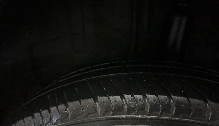 2021 Renault Kiger RXL 1.0 TURBO MT, Petrol, Manual, 38,886 km, Left Rear Tyre Tread