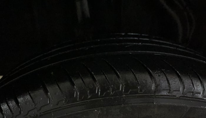 2021 Renault Kiger RXL 1.0 TURBO MT, Petrol, Manual, 38,886 km, Right Rear Tyre Tread