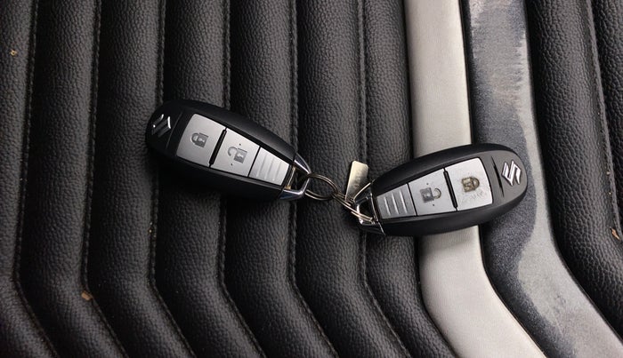 2017 Maruti Vitara Brezza ZDI PLUS, Diesel, Manual, 40,680 km, Key Close Up