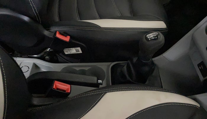 2022 Tata Tiago XT (O) PETROL, Petrol, Manual, 45,354 km, Gear Lever