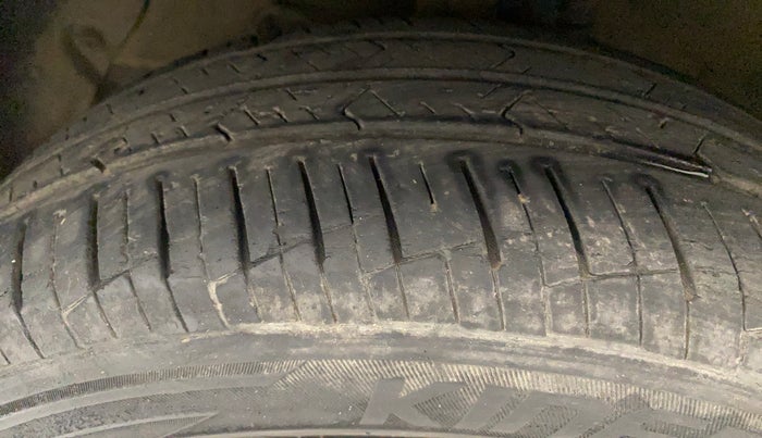 2019 Hyundai Grand i10 MAGNA 1.2 KAPPA VTVT, Petrol, Manual, 41,923 km, Left Front Tyre Tread