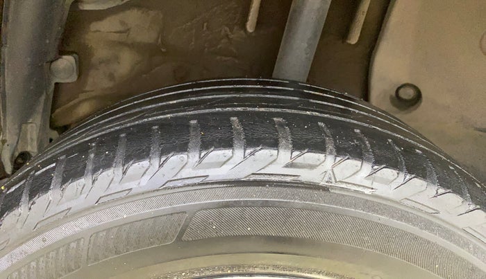 2016 Renault Duster 110 PS RXZ 4X2 AMT DIESEL, Diesel, Automatic, 1,11,881 km, Left Rear Tyre Tread