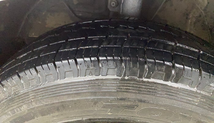 2021 Maruti Swift VXI, Petrol, Manual, 61,151 km, Left Front Tyre Tread