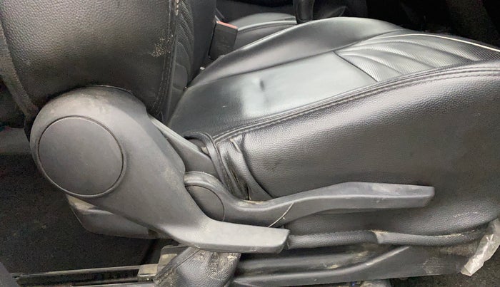 2021 Maruti Swift VXI, Petrol, Manual, 61,151 km, Driver Side Adjustment Panel