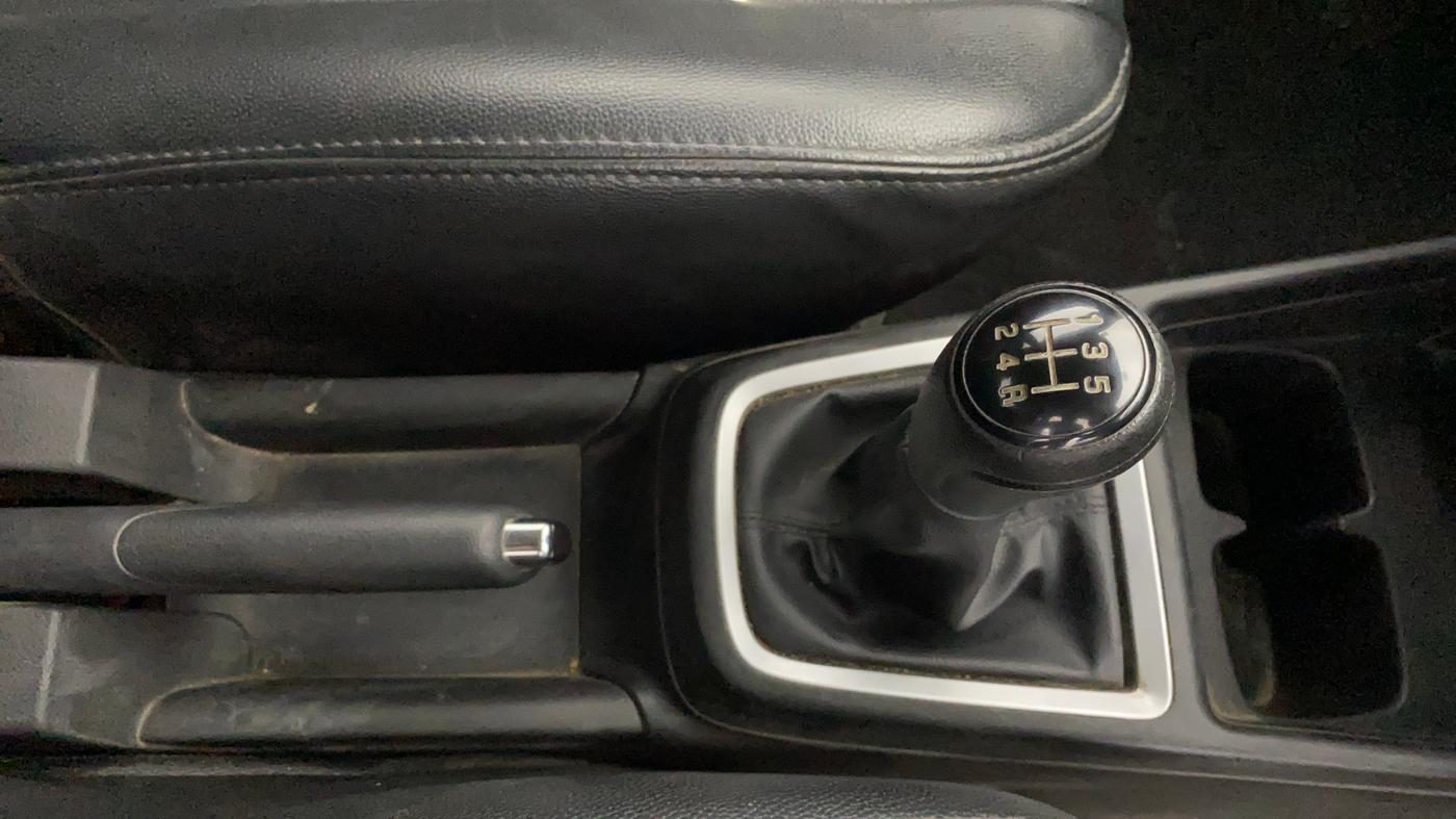 2021 Maruti Swift VXI, Petrol, Manual, 61,151 km, Gear Lever