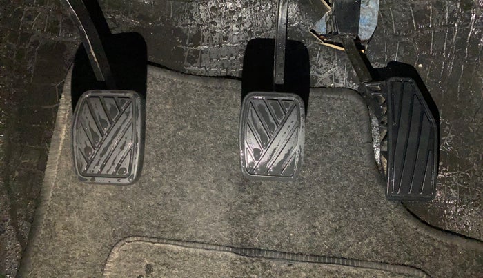 2021 Maruti Swift VXI, Petrol, Manual, 61,151 km, Pedals