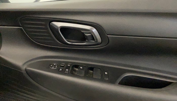 2023 Hyundai NEW I20 SPORTZ 1.2 MT, Petrol, Manual, 51,087 km, Driver Side Door Panels Control