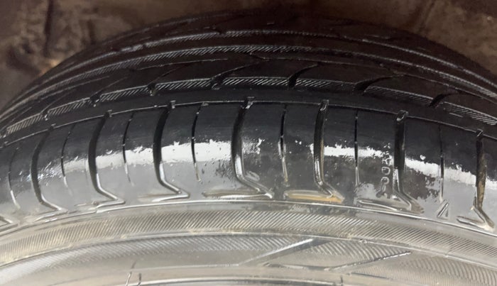 2014 Hyundai Xcent S (O) 1.2, Petrol, Manual, 71,469 km, Right Rear Tyre Tread