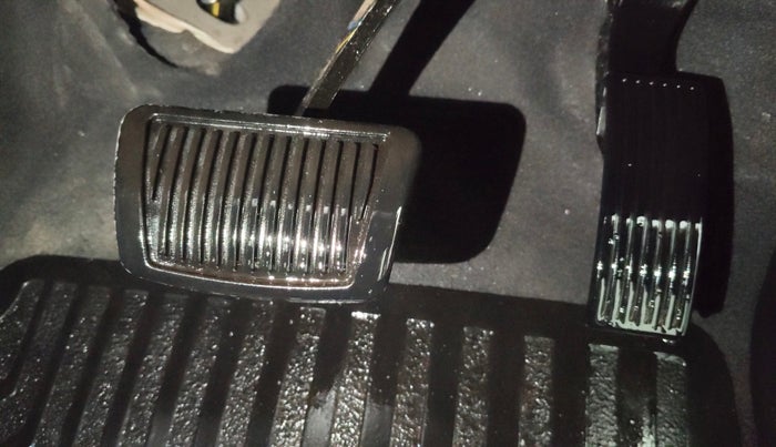 2016 Hyundai Xcent SX AT 1.2 (O), Petrol, Automatic, 31,826 km, Pedals