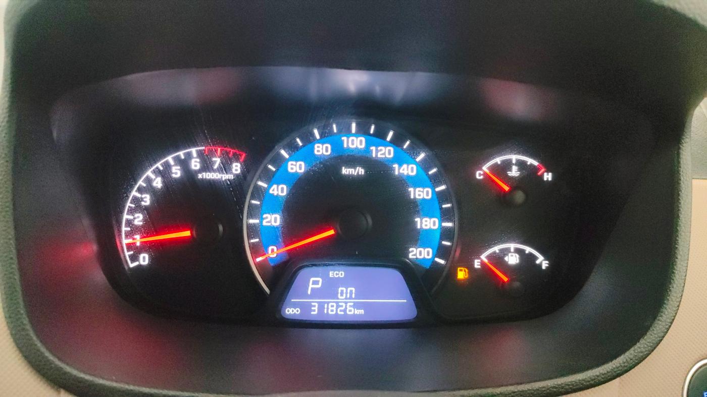 2016 Hyundai Xcent SX AT 1.2 (O), Petrol, Automatic, 31,826 km, Odometer Image
