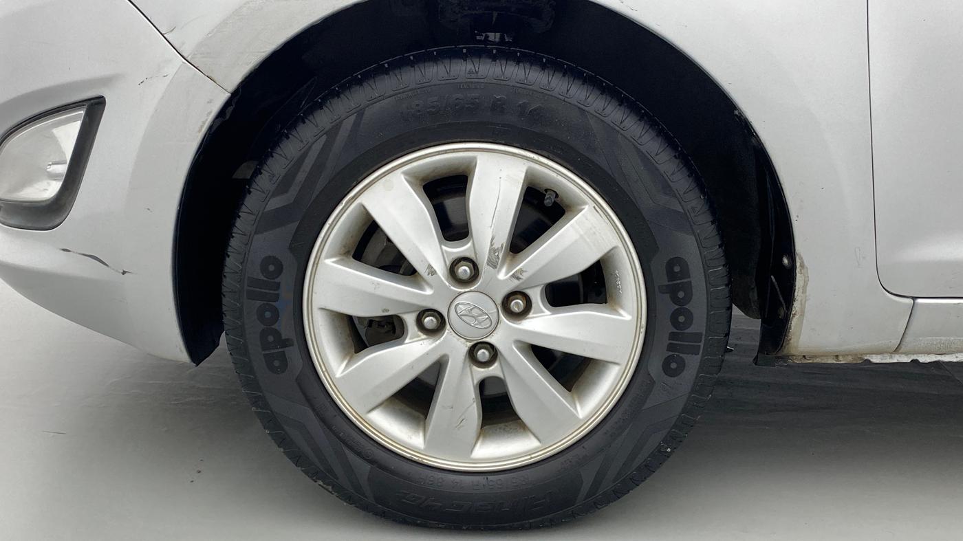 2012 Hyundai i20 SPORTZ 1.2, Petrol, Manual, 76,643 km, Left Front Wheel
