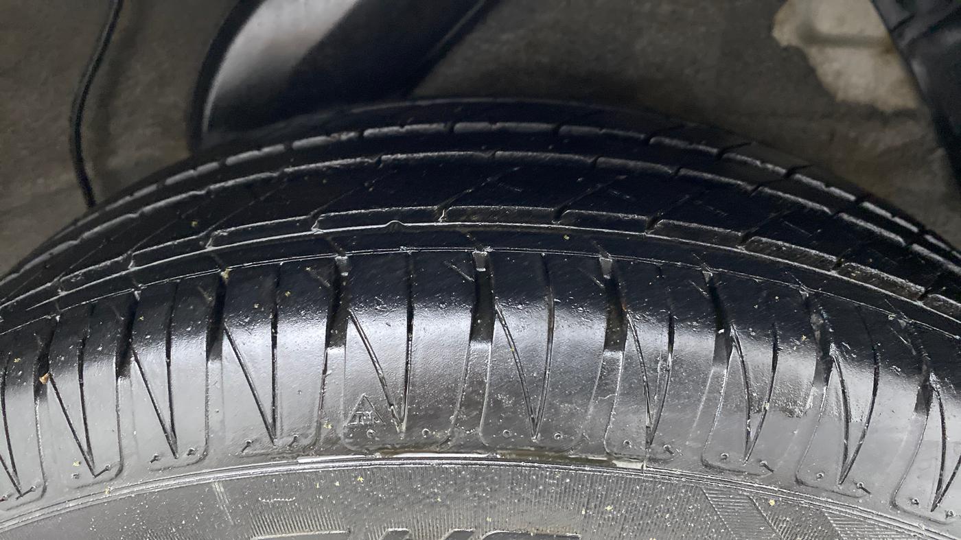 2012 Hyundai i20 SPORTZ 1.2, Petrol, Manual, 76,643 km, Left Rear Tyre Tread