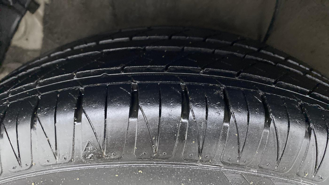 2012 Hyundai i20 SPORTZ 1.2, Petrol, Manual, 76,643 km, Right Rear Tyre Tread