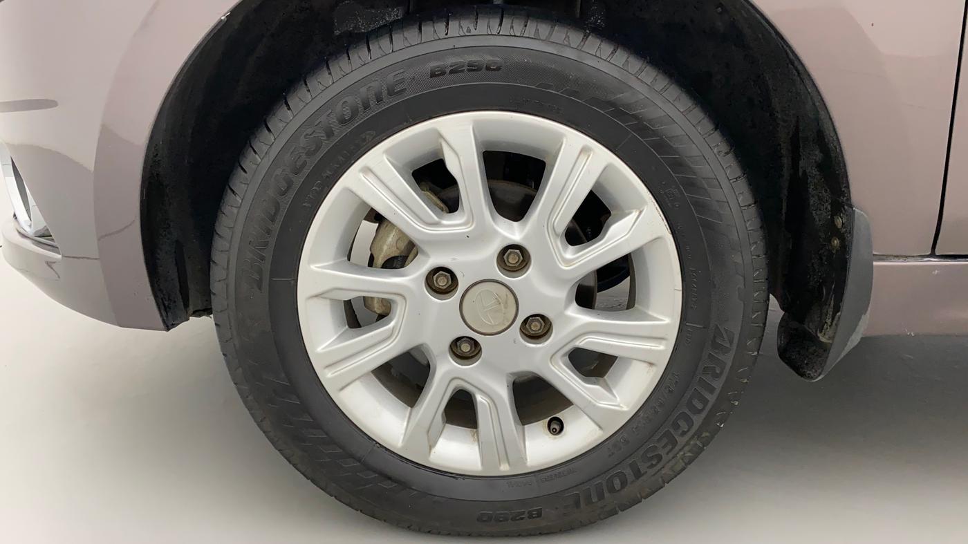2018 Tata Tiago XZ DIESEL, Diesel, Manual, 64,409 km, Left Front Wheel