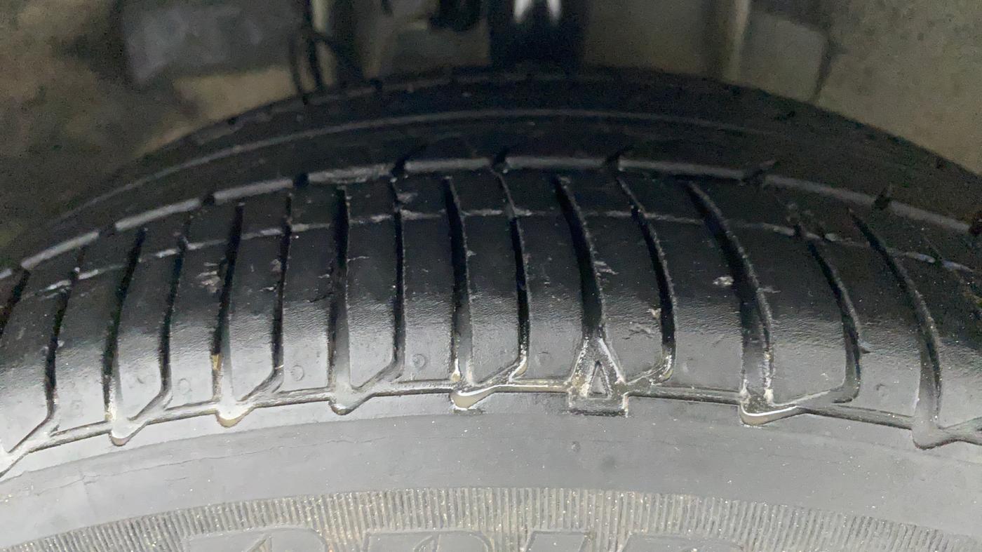 2020 Tata Tiago XZA+ 1.2 RTN, Petrol, Automatic, 32,595 km, Left Front Tyre Tread