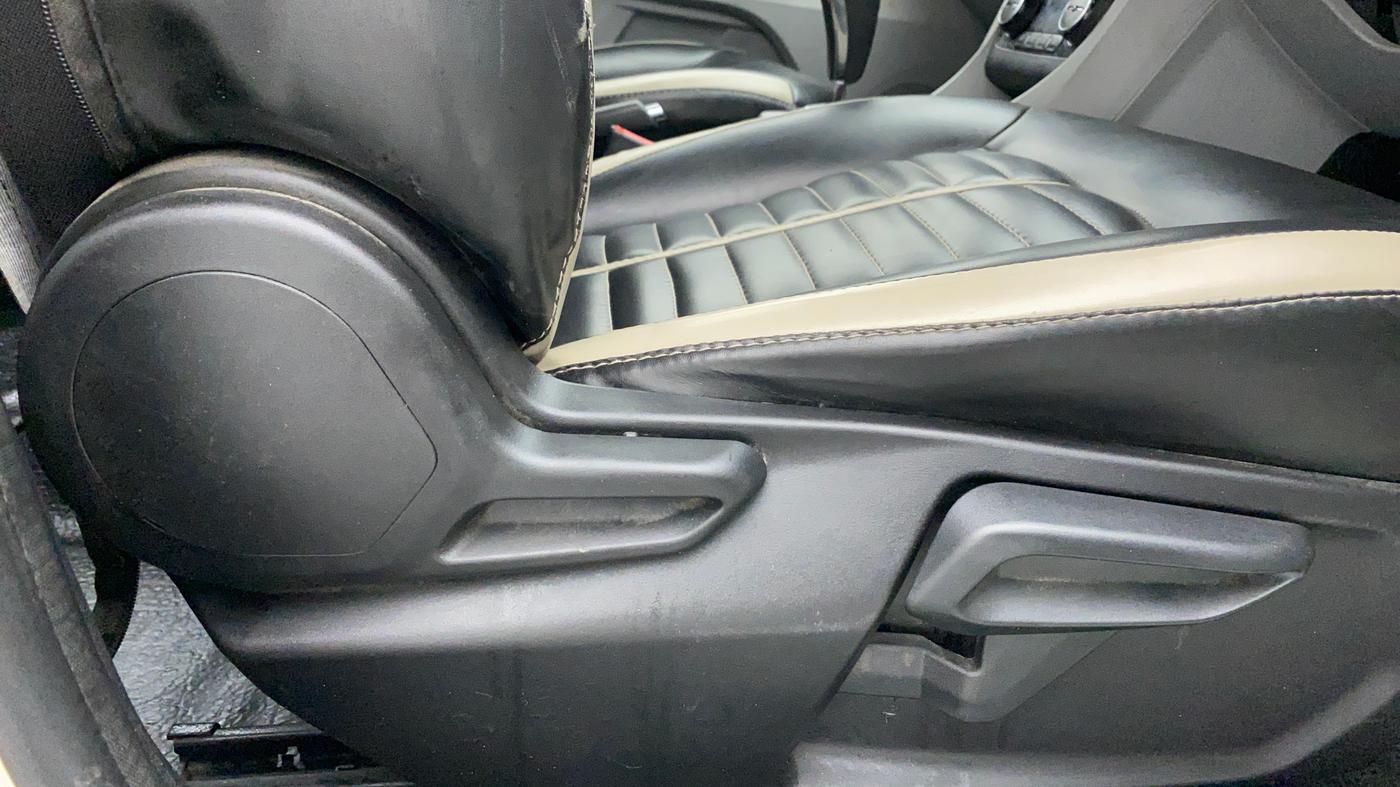 2020 Tata Tiago XZA+ 1.2 RTN, Petrol, Automatic, 32,595 km, Driver Side Adjustment Panel