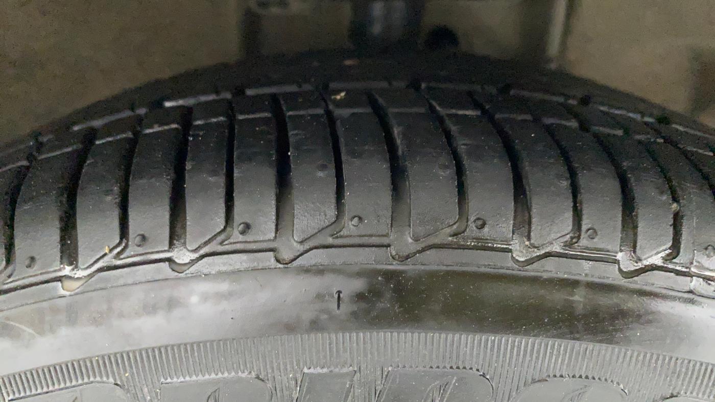 2020 Tata Tiago XZA+ 1.2 RTN, Petrol, Automatic, 32,595 km, Right Front Tyre Tread