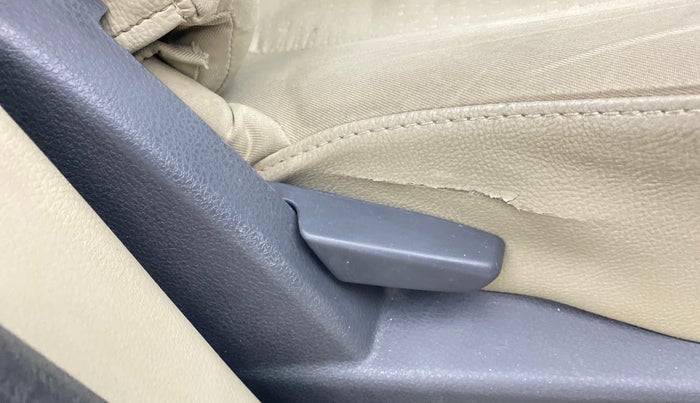 2016 Nissan Terrano XL (P), Petrol, Manual, 83,888 km, Driver Side Adjustment Panel