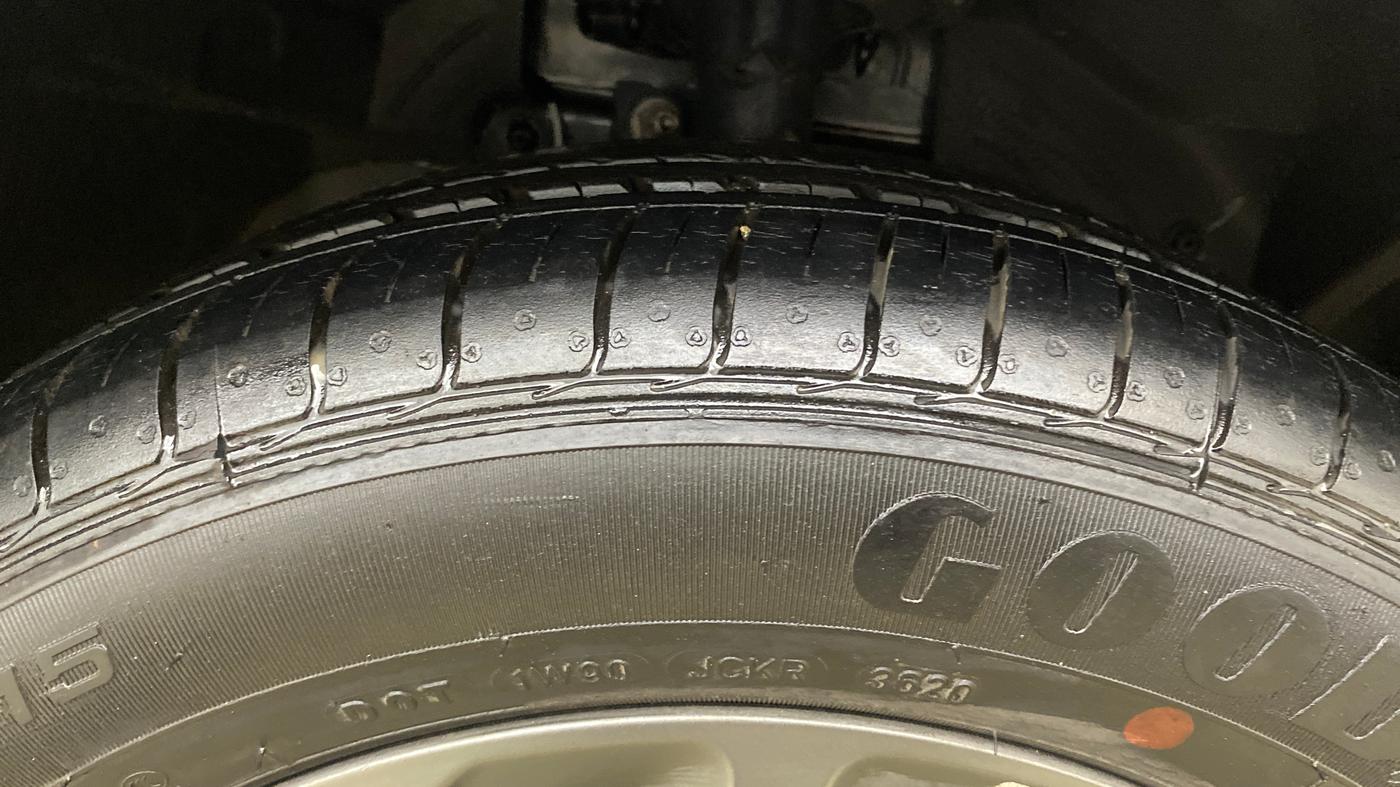 2020 Ford FREESTYLE TITANIUM PLUS 1.2 PETROL, Petrol, Manual, 5,575 km, Right Front Tyre Tread