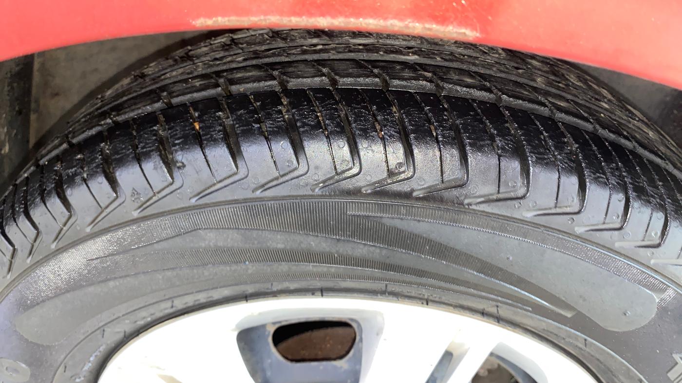 2018 Datsun Redi Go S 1.0 AMT, Petrol, Automatic, 26,730 km, Right Front Tyre Tread