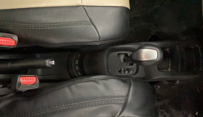 2017 Maruti Wagon R 1.0 VXI AMT, Petrol, Automatic, 1,11,048 km, Gear Lever