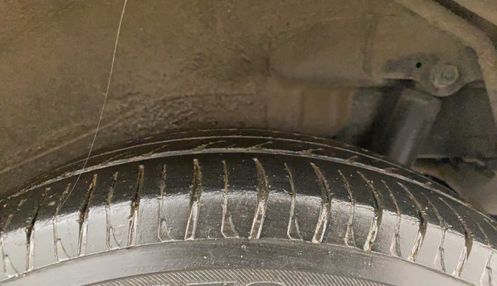 2017 Maruti Wagon R 1.0 VXI AMT, Petrol, Automatic, 1,11,048 km, Left Rear Tyre Tread