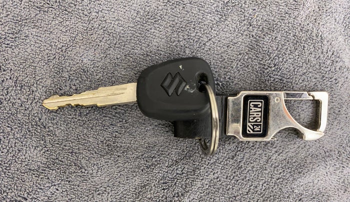 2012 Maruti Swift VXI, Petrol, Manual, 34,096 km, Key Close Up