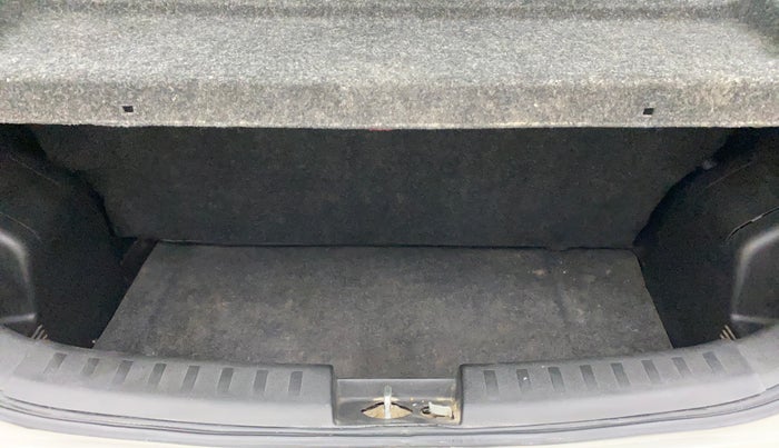 2012 Maruti Swift VXI, Petrol, Manual, 34,096 km, Boot Inside
