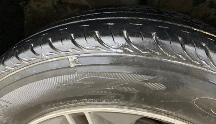 2016 Hyundai Creta SX PLUS AT 1.6 PETROL, Petrol, Automatic, 82,563 km, Right Front Tyre Tread