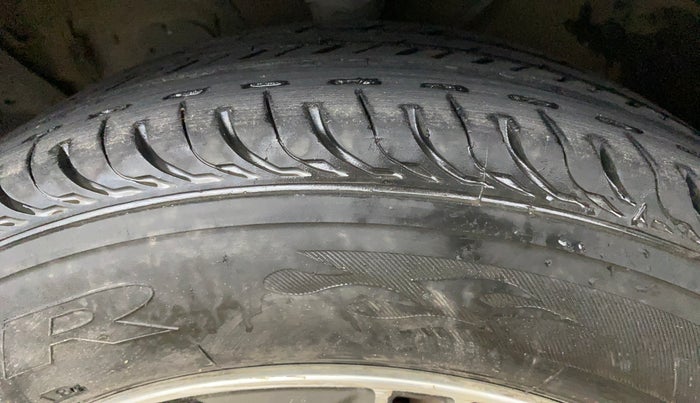 2016 Hyundai Creta SX PLUS AT 1.6 PETROL, Petrol, Automatic, 82,563 km, Left Front Tyre Tread