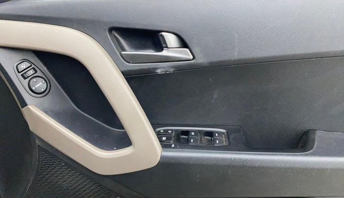 2016 Hyundai Creta SX PLUS AT 1.6 PETROL, Petrol, Automatic, 82,563 km, Driver Side Door Panels Control