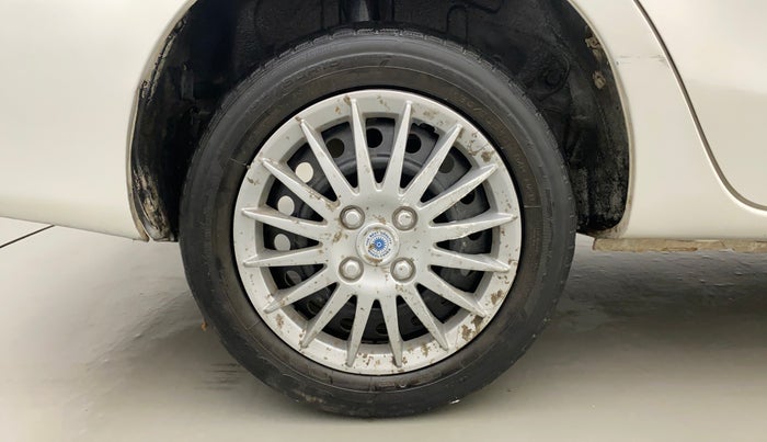 2013 Toyota Etios G, Petrol, Manual, 86,992 km, Right Rear Wheel