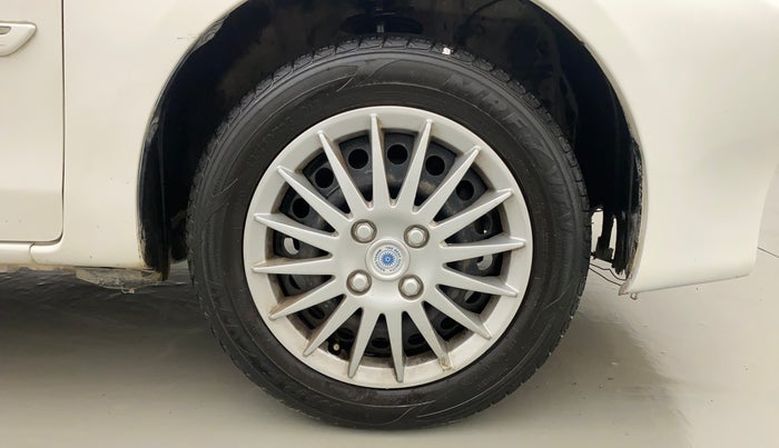 2013 Toyota Etios G, Petrol, Manual, 86,992 km, Right Front Wheel