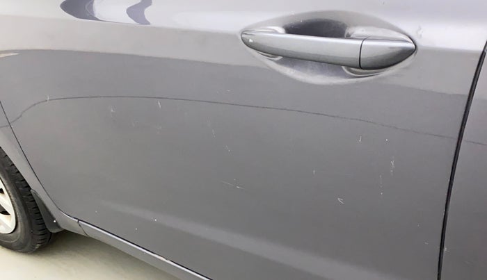 2016 Hyundai Grand i10 MAGNA 1.2 KAPPA VTVT, CNG, Manual, 29,435 km, Front passenger door - Slightly dented