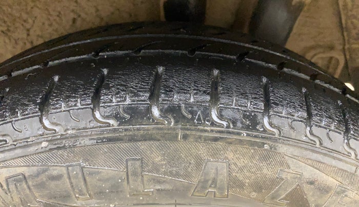 2015 Hyundai Grand i10 ASTA AT 1.2 KAPPA VTVT, Petrol, Automatic, 42,737 km, Left Rear Tyre Tread