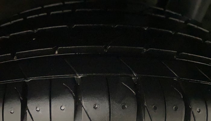 2020 KIA SONET HTX 1.0 IMT, Petrol, Manual, 48,037 km, Left Rear Tyre Tread