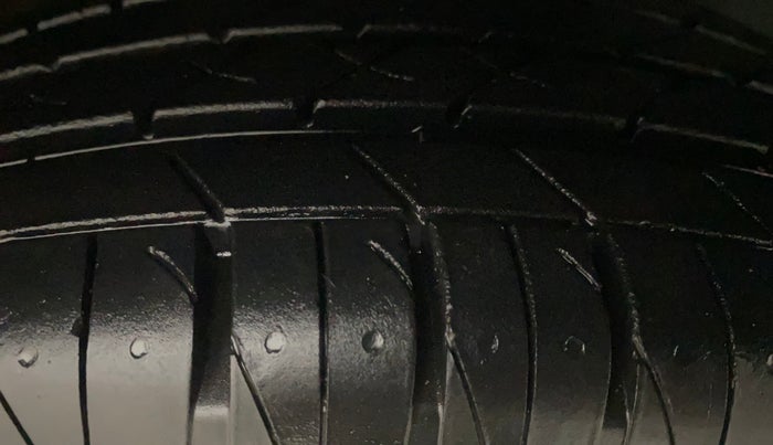 2020 KIA SONET HTX 1.0 IMT, Petrol, Manual, 48,037 km, Right Front Tyre Tread