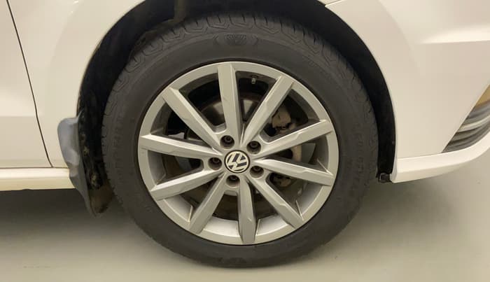 2019 Volkswagen Ameo HIGHLINE PLUS 1.5L AT 16 ALLOY, Diesel, Automatic, 63,113 km, Right Front Wheel