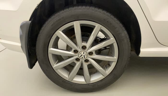 2019 Volkswagen Ameo HIGHLINE PLUS 1.5L AT 16 ALLOY, Diesel, Automatic, 63,113 km, Right Rear Wheel